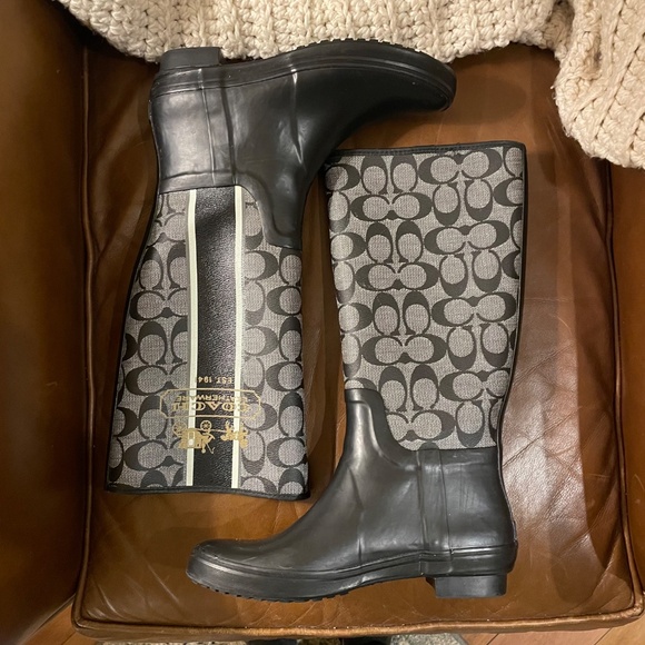 AUTHENTIC Coach Black Rain Boots Size 7 PERFECT condition - Picture 7 of 10